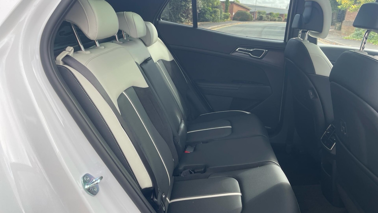 Used Kia Sportage 2025 for sale - 76573590: Photo 32