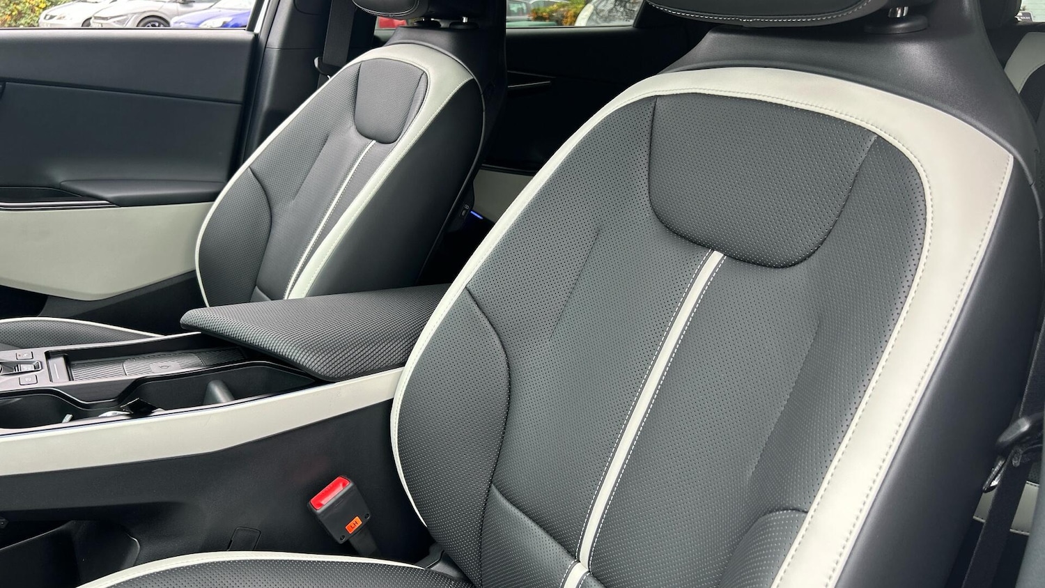 Used Kia EV6 2025 for sale - 76633172: Photo 16