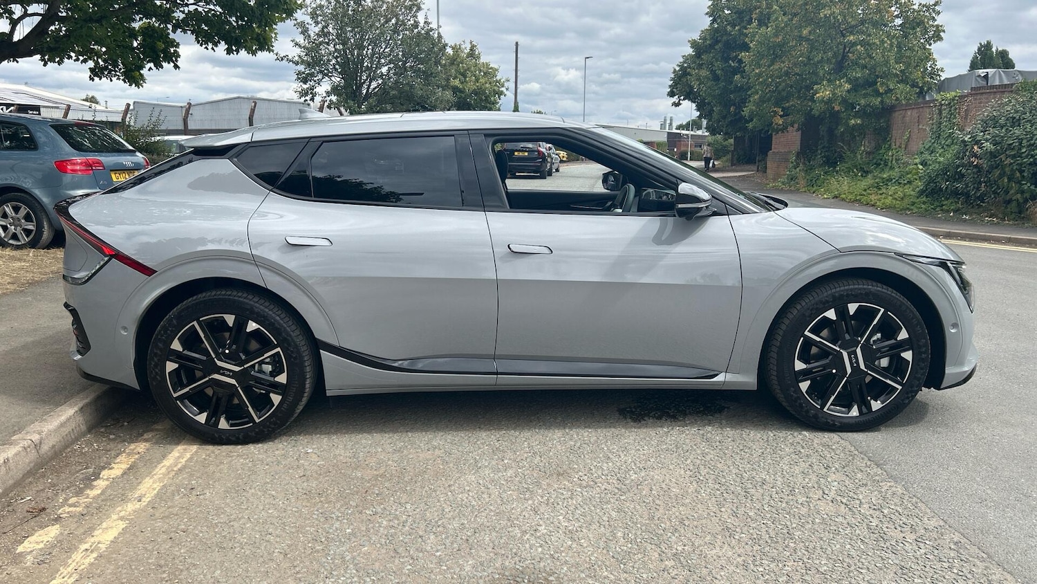 Used Kia EV6 2025 for sale - 76336404: Photo 32