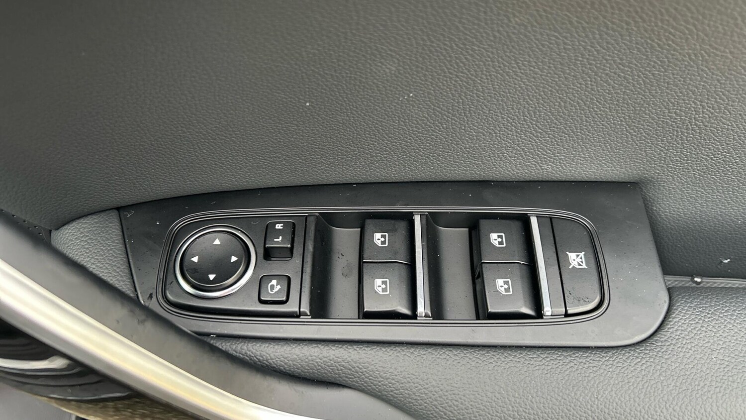 Used Kia XCeed 2025 for sale - 77671042: Photo 27