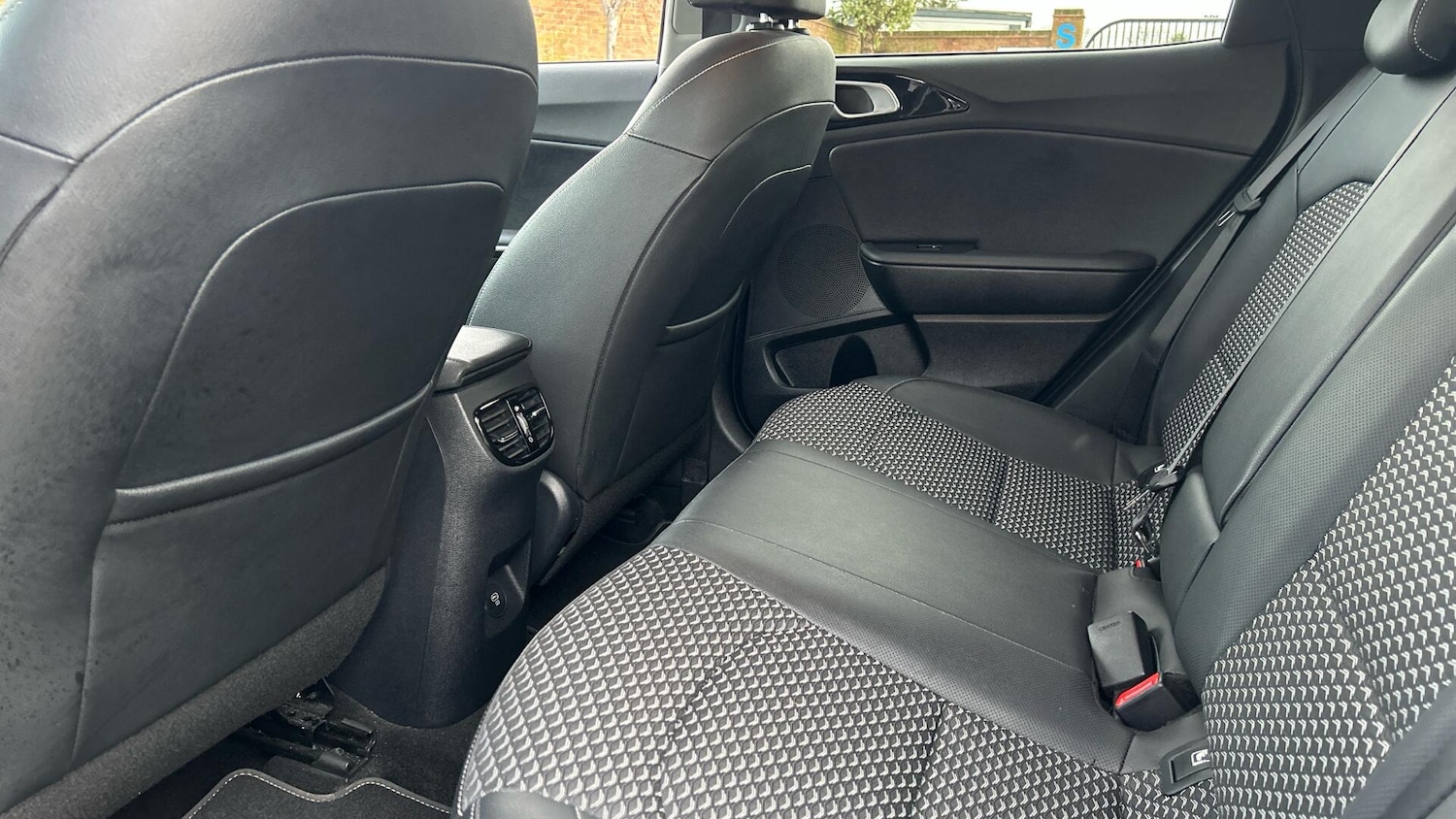 Used Kia XCeed 2023 for sale - 77671469: Photo 12