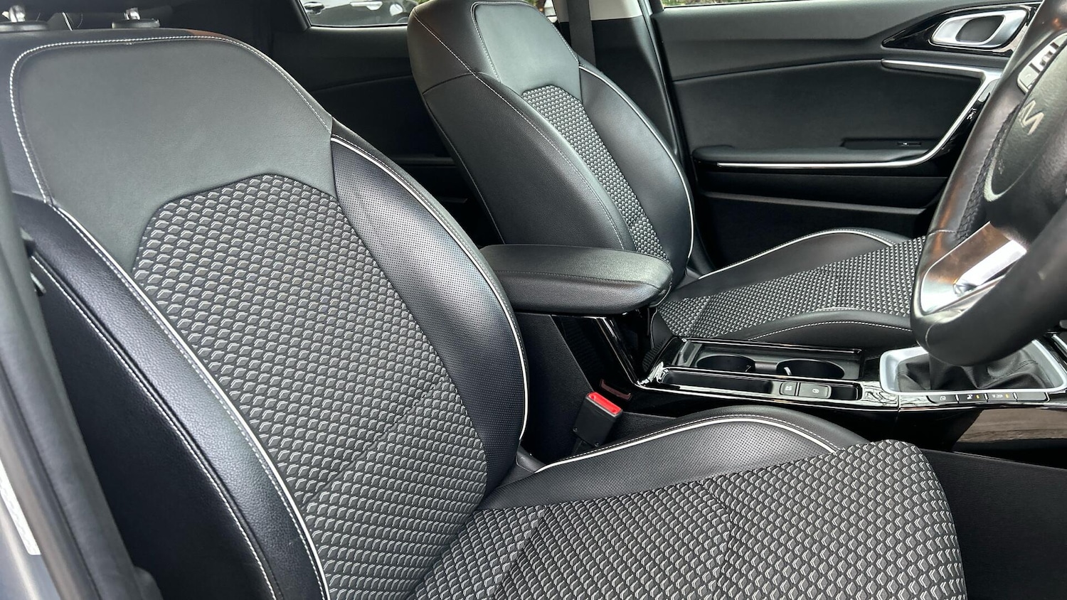 Used Kia XCeed 2023 for sale - 77671469: Photo 26