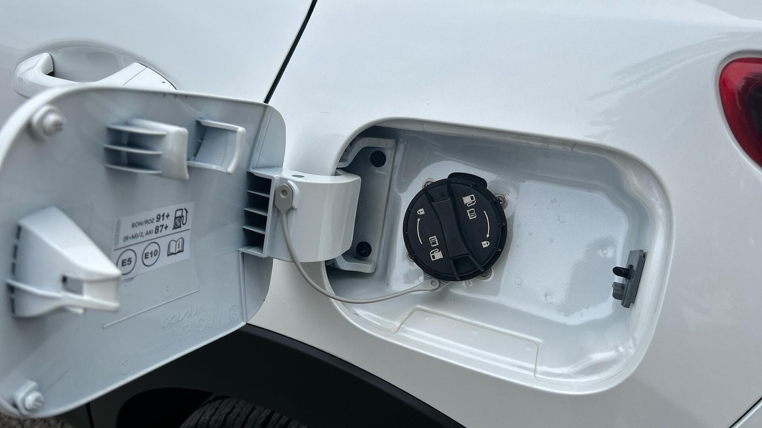 Used Kia Stonic 2024 for sale - 77020967: Photo 10