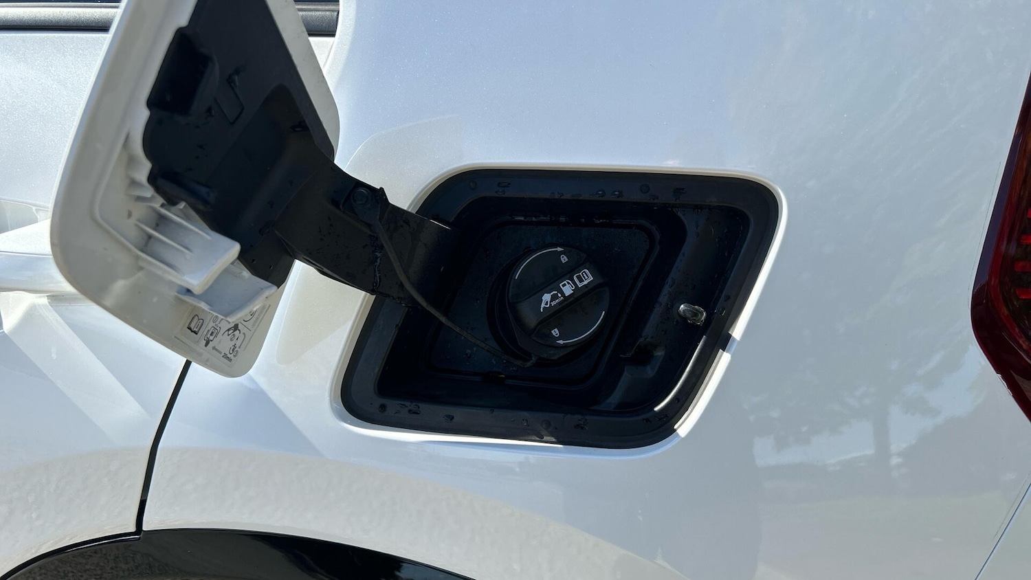 Used Kia Niro 2025 for sale - 76632777: Photo 10