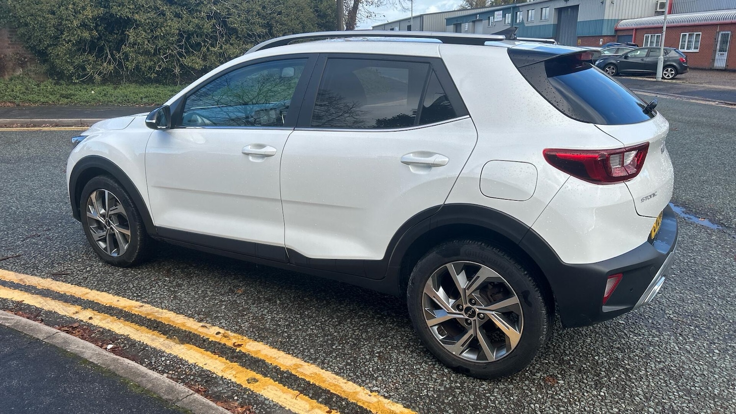 Used Kia Stonic 2024 for sale - 76398413: Photo 33