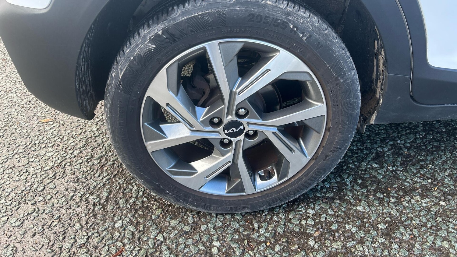 Used Kia Stonic 2024 for sale - 76398413: Photo 37