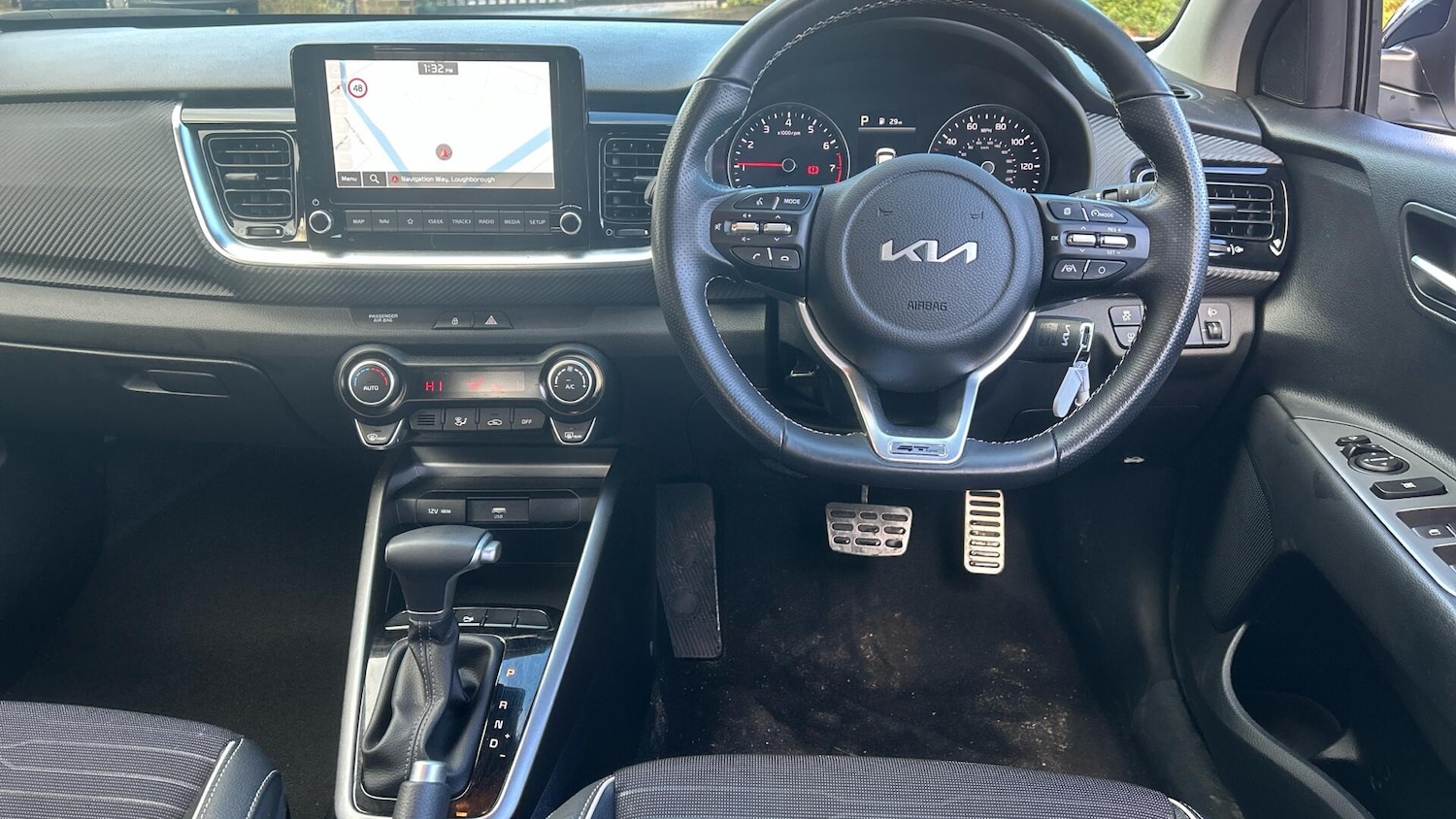 Used Kia Stonic 2024 for sale - 76398413: Photo 8