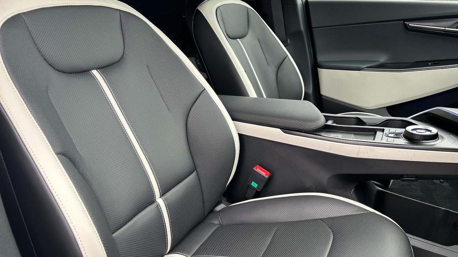 Used Kia EV6 2025 for sale - 76337351: Photo 28