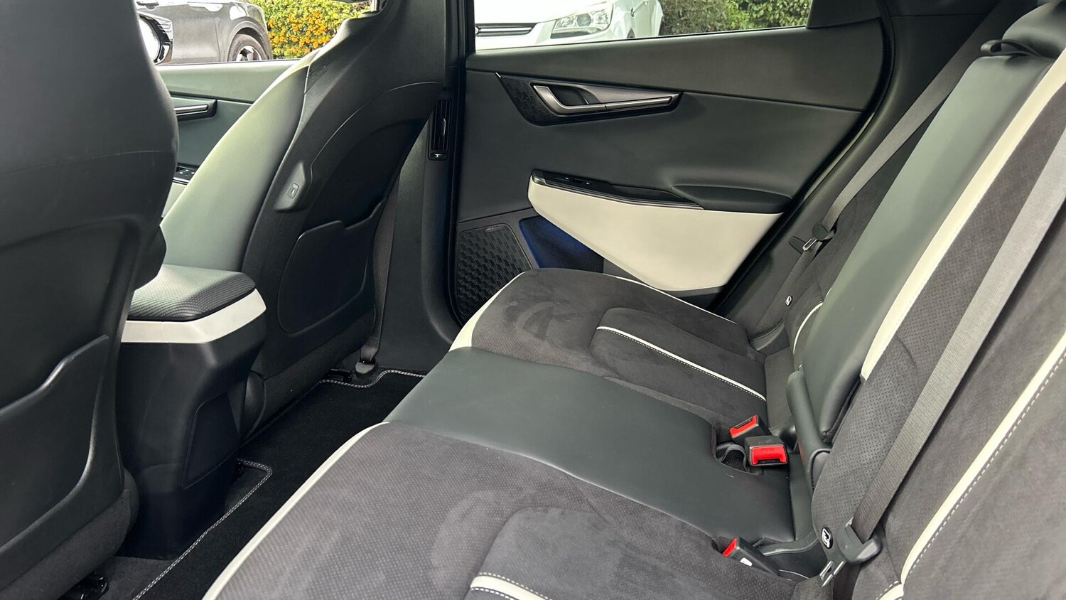 Used Kia EV6 for sale - 77671351: Photo 12