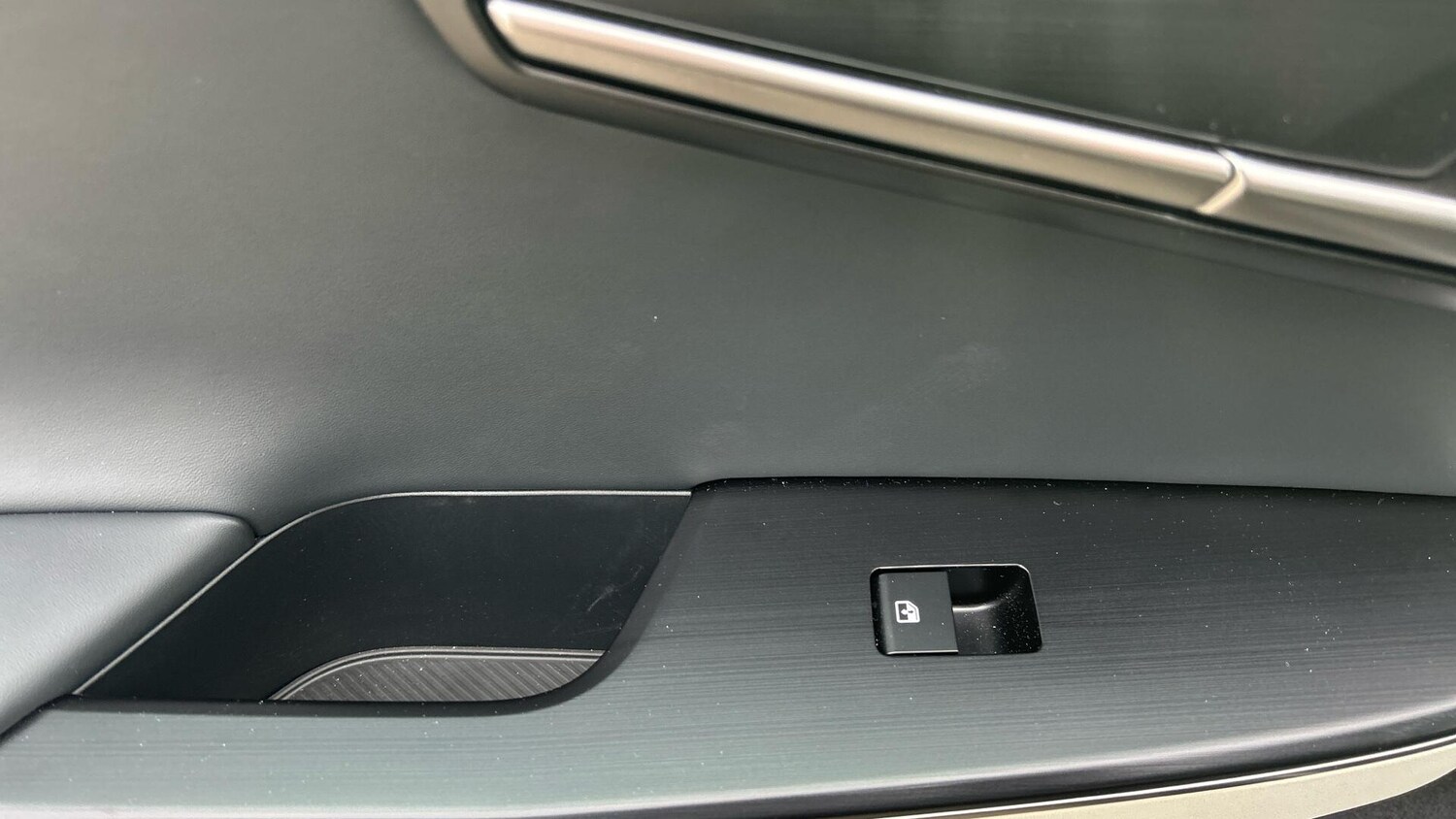 Used Kia EV6 for sale - 77671351: Photo 17