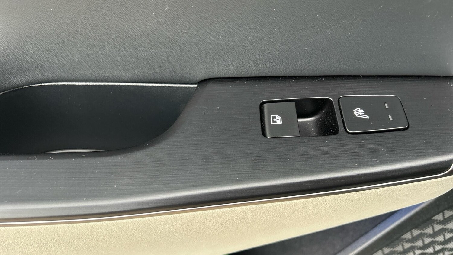 Used Kia EV6 for sale - 77671351: Photo 24