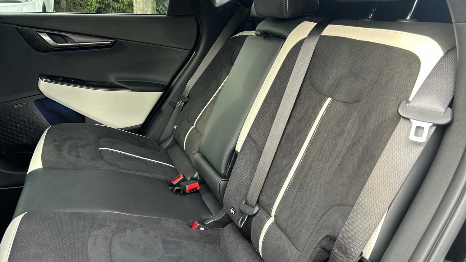 Used Kia EV6 for sale - 77671351: Photo 26