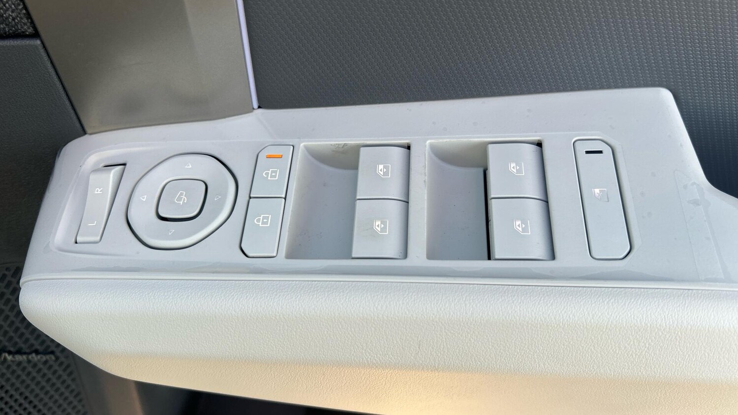 Used Kia EV3 for sale - 78184419: Photo 28