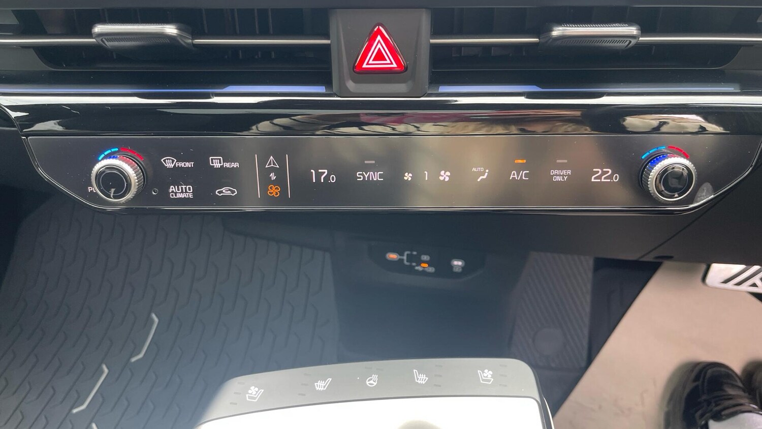 Used Kia EV6 for sale - 77670559: Photo 32