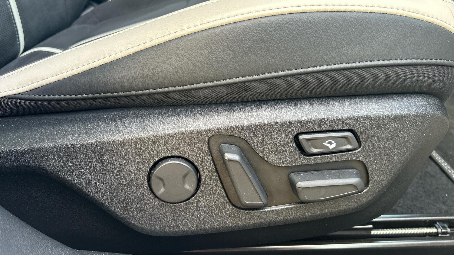 Used Kia EV6 for sale - 77670559: Photo 44