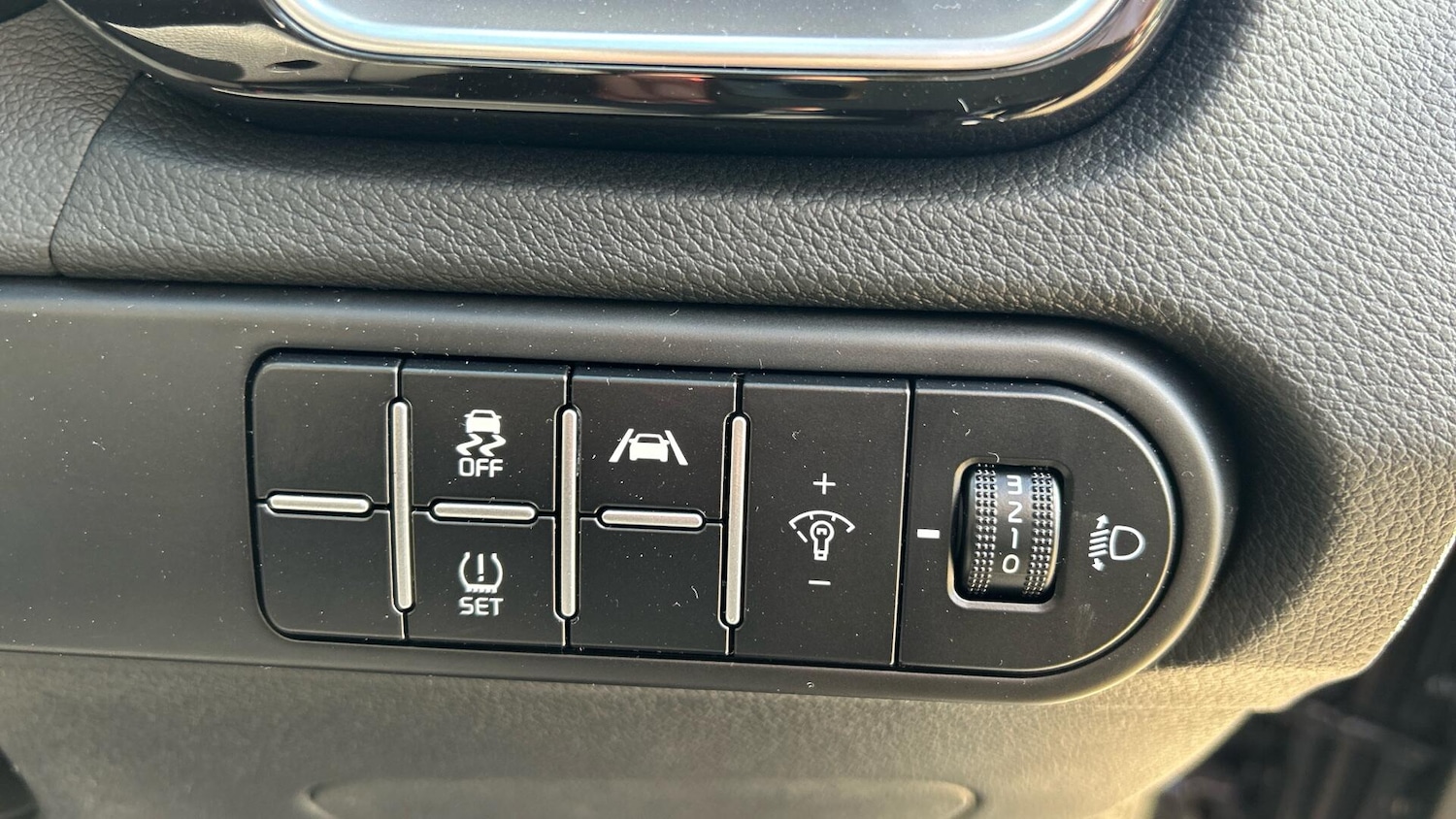 Used Kia XCeed 2025 for sale - 76337403: Photo 27