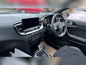 Used Kia XCeed 2025 for sale - 77017076: Photo