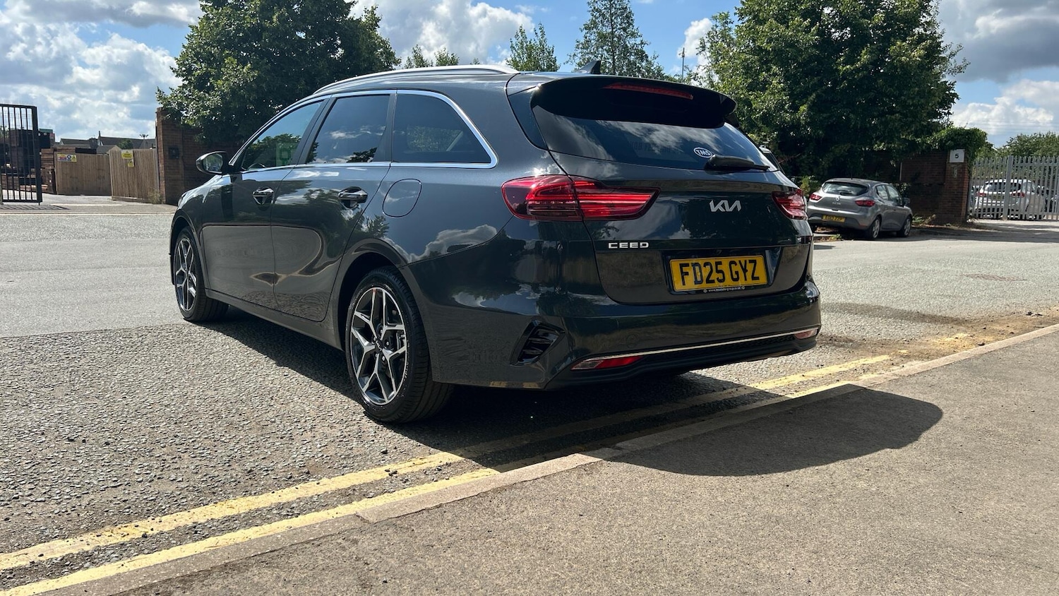 Used Kia Ceed 2025 for sale - 76337690: Photo 34