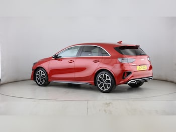 Used Kia Ceed 2025 for sale - 76850538: Photo