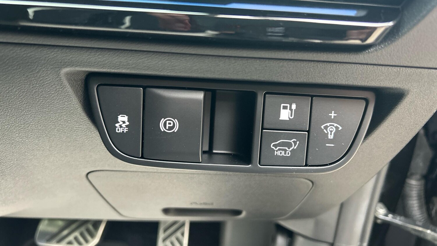 Used Kia EV6 for sale - 77671472: Photo 33