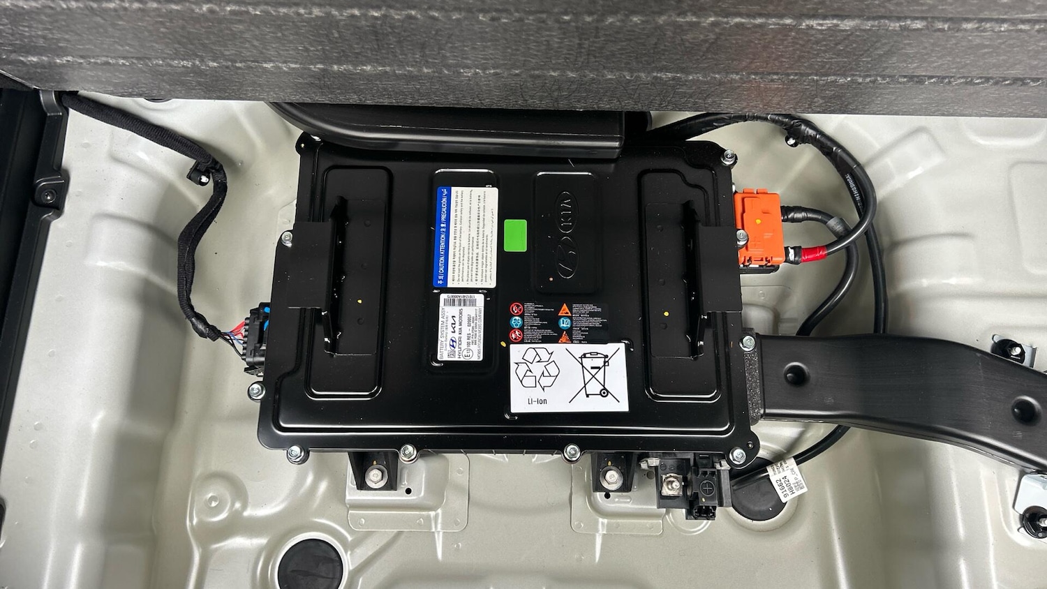 Used Kia Stonic 2024 for sale - 76337580: Photo 12