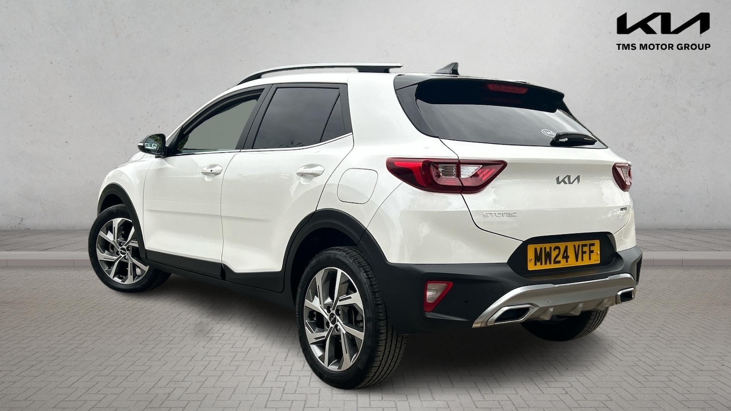 Used Kia Stonic 2024 for sale - 76337580: Photo 2