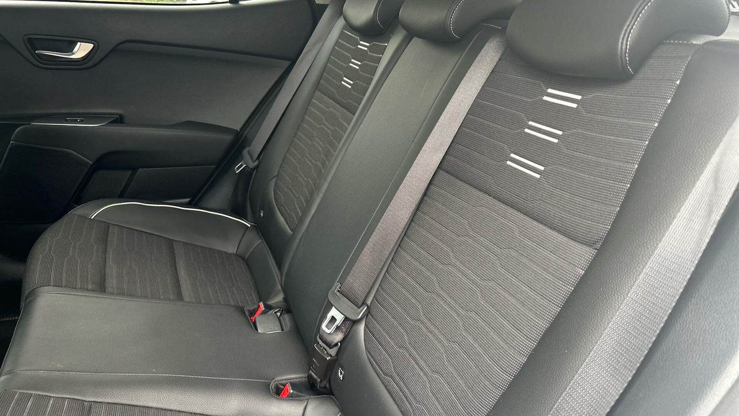 Used Kia Stonic 2024 for sale - 76337580: Photo 22