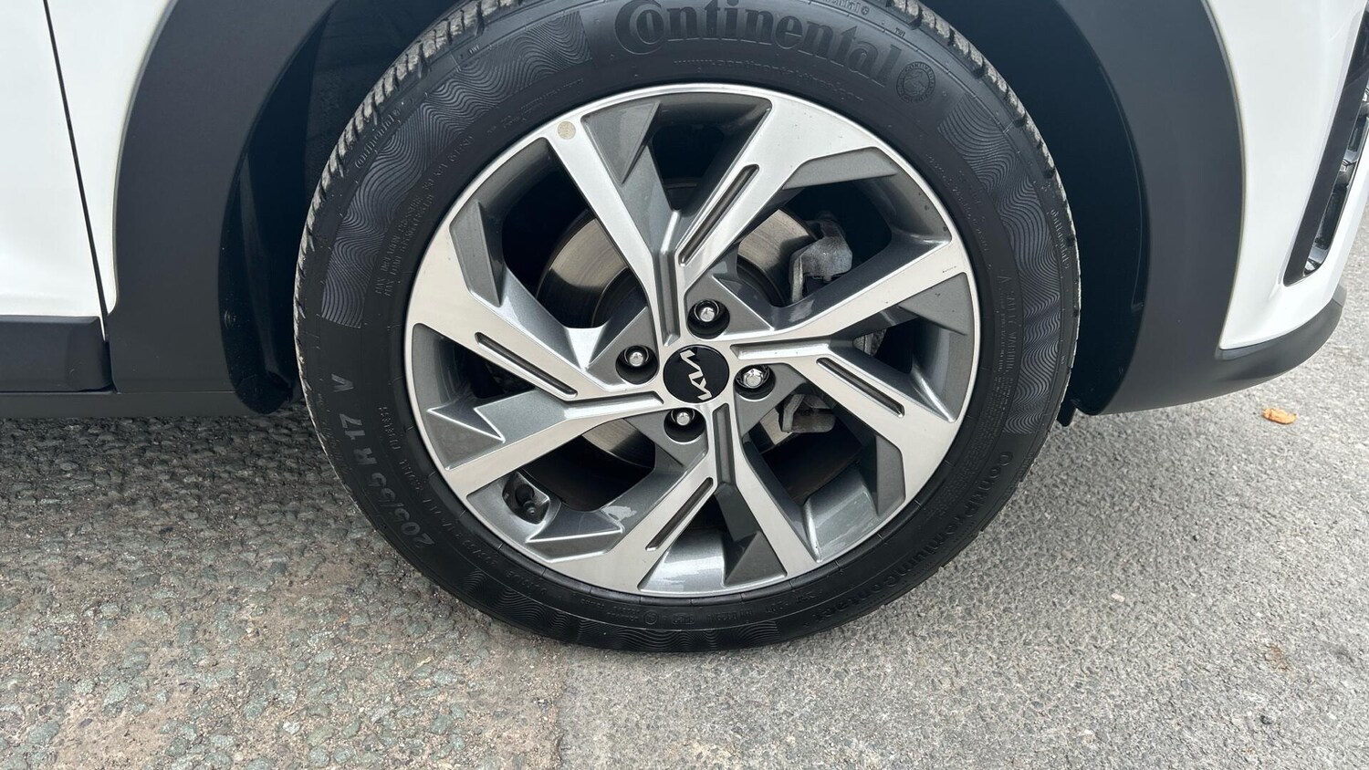 Used Kia Stonic 2024 for sale - 76337580: Photo 40