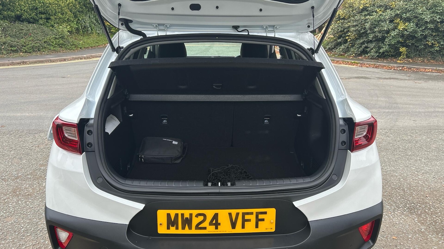 Used Kia Stonic 2024 for sale - 76337580: Photo 9