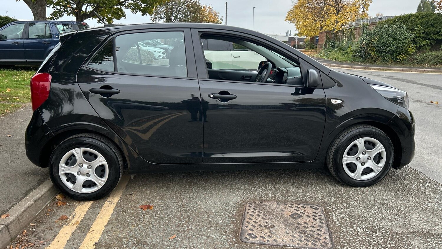 Used Kia Picanto 2023 for sale - 76573139: Photo 31