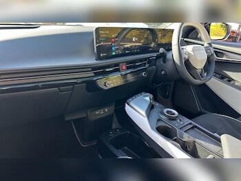 Used Kia EV6 2025 for sale - 77672011: Photo