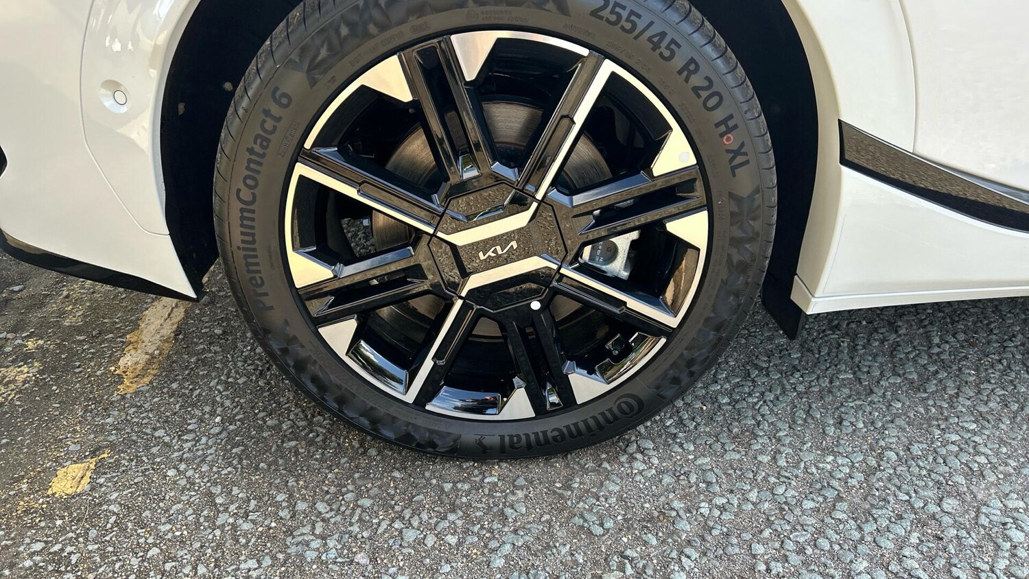 Used Kia EV6 for sale - 77672011: Photo 40