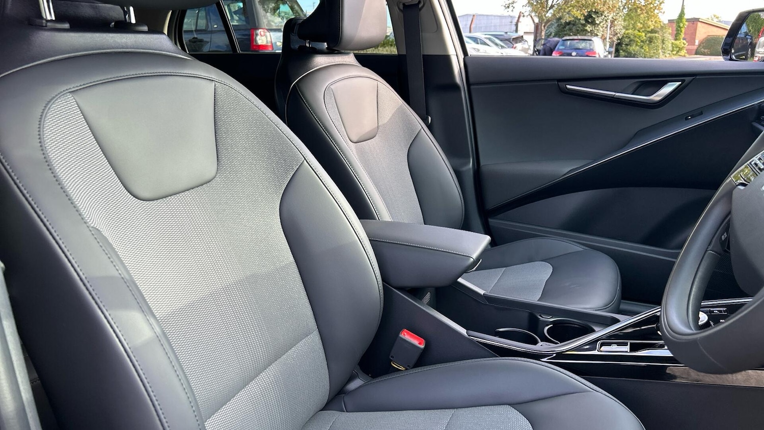 Used Kia Niro 2025 for sale - 76336720: Photo 27