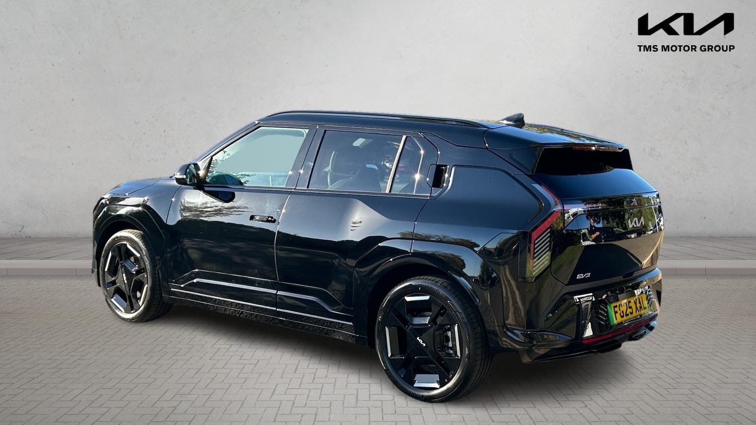 Used Kia EV3 2025 for sale - 76337614: Photo 2