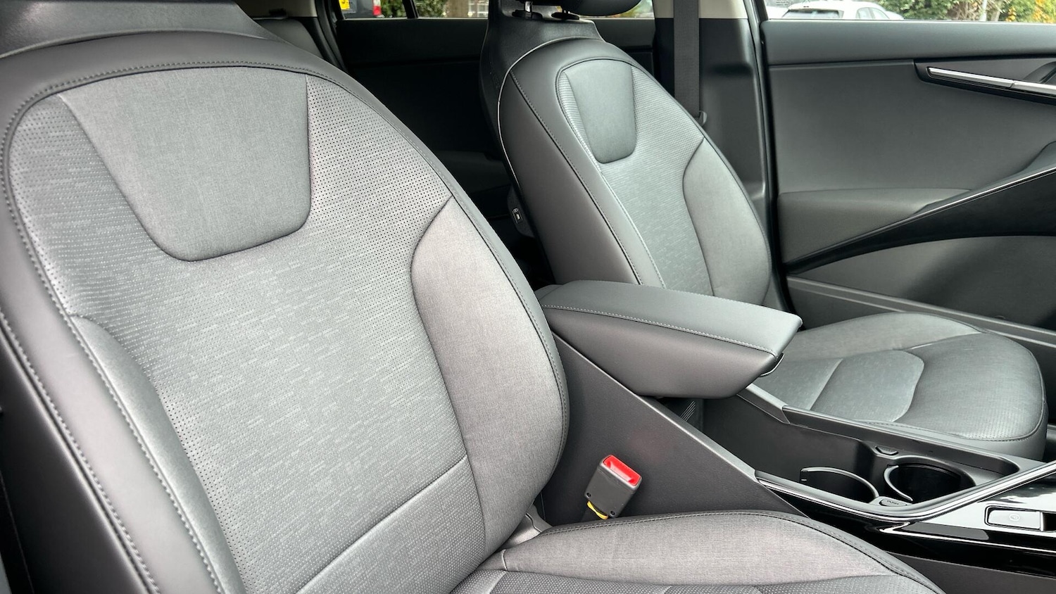 Used Kia Niro 2025 for sale - 77278731: Photo 30