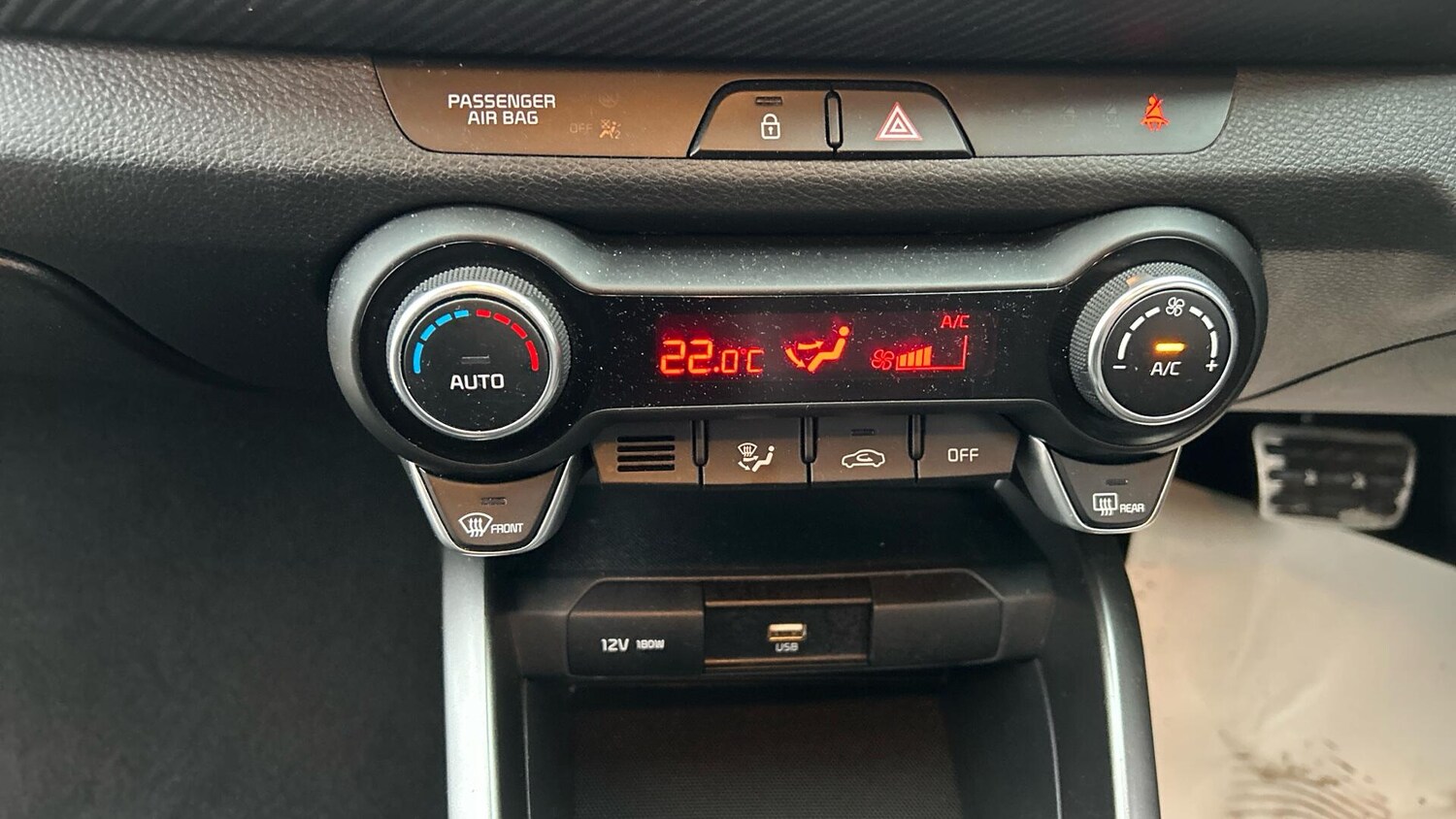 Used Kia Stonic 2024 for sale - 77040334: Photo 17