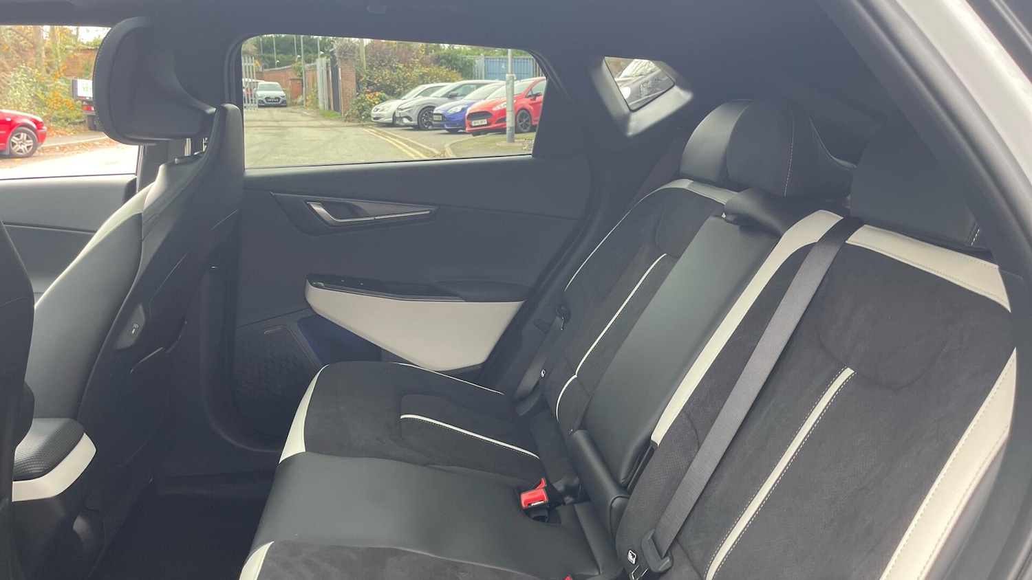 Used Kia EV6 2025 for sale - 76337139: Photo 12