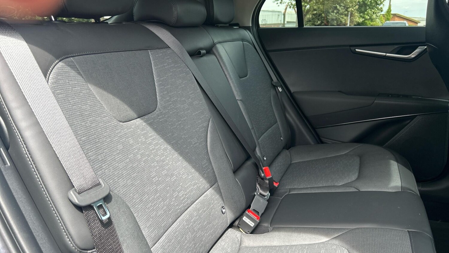 Used Kia Niro for sale - 77670665: Photo 25