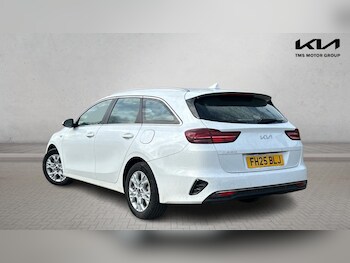 Used Kia Ceed 2025 for sale - 77925957: Photo