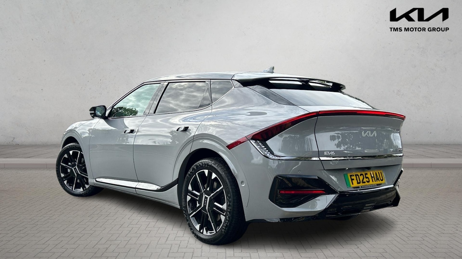 Used Kia EV6 2025 for sale - 76378087: Photo 2