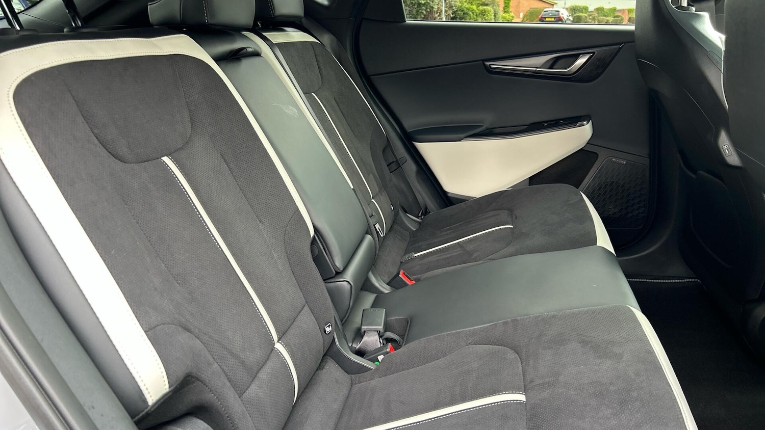 Used Kia EV6 2025 for sale - 76378087: Photo 25