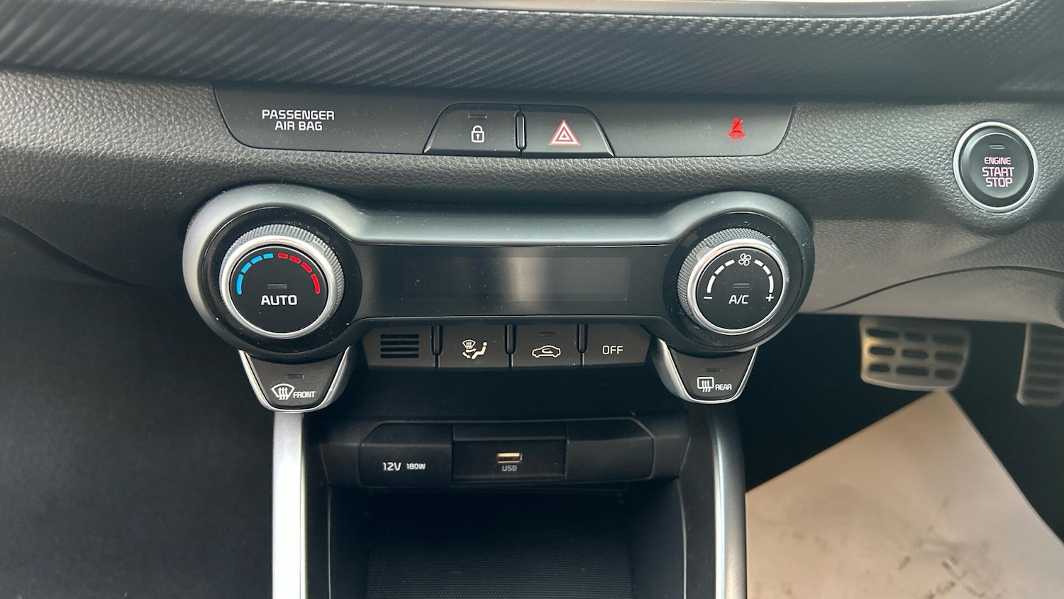 Used Kia Stonic 2023 for sale - 76633553: Photo 18