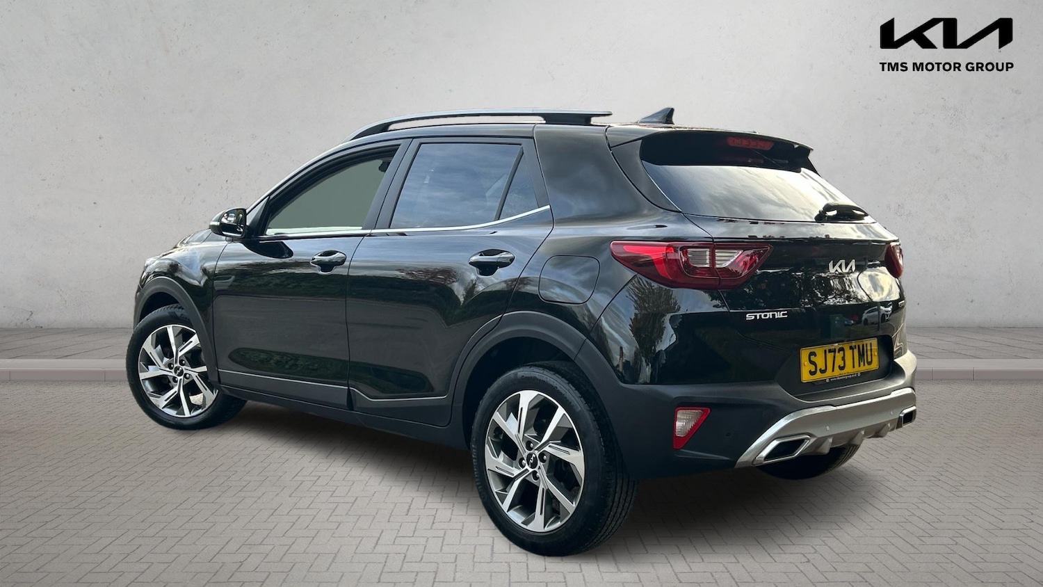 Used Kia Stonic 2023 for sale - 76633553: Photo 2