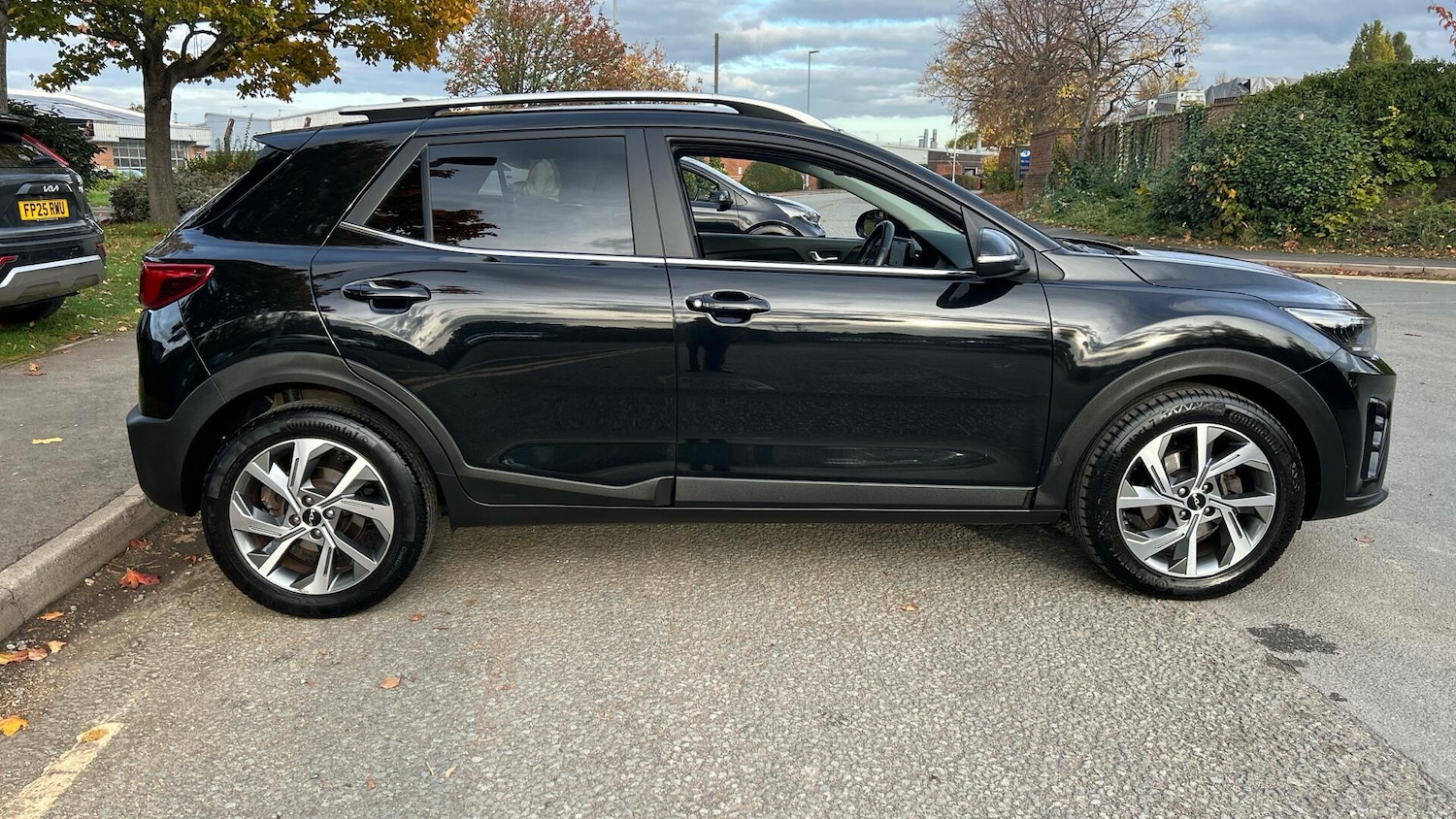 Used Kia Stonic 2023 for sale - 76633553: Photo 32