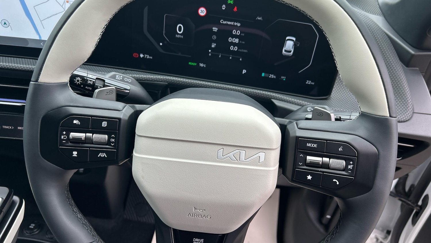 Used Kia EV6 2025 for sale - 76441104: Photo 31