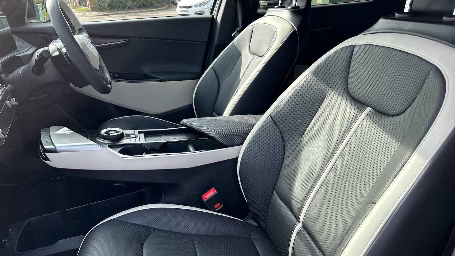 Used Kia EV6 2025 for sale - 76633120: Photo 14