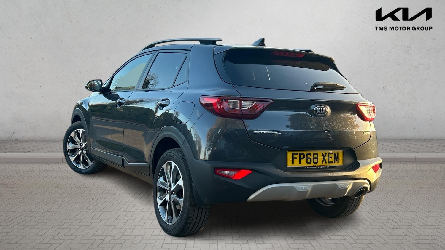 Used Kia Stonic 2018 for sale - 76585431: Photo 2