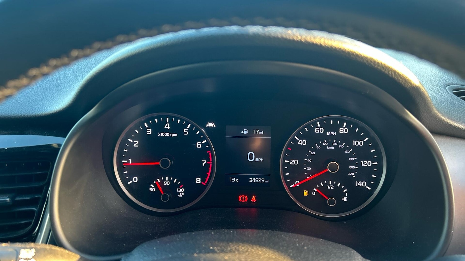 Used Kia Stonic 2018 for sale - 76585431: Photo 7