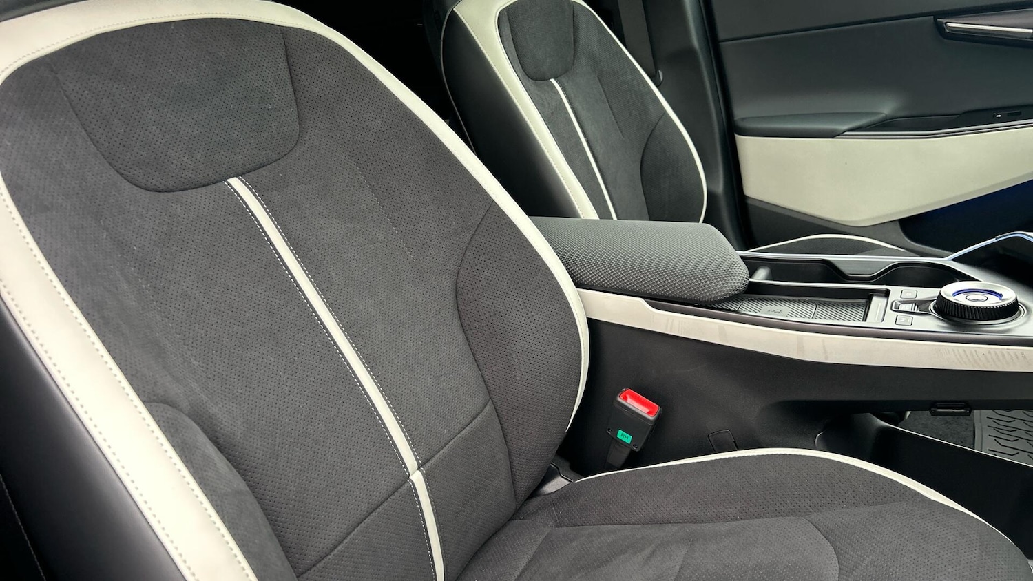 Used Kia EV6 2025 for sale - 77016442: Photo 31