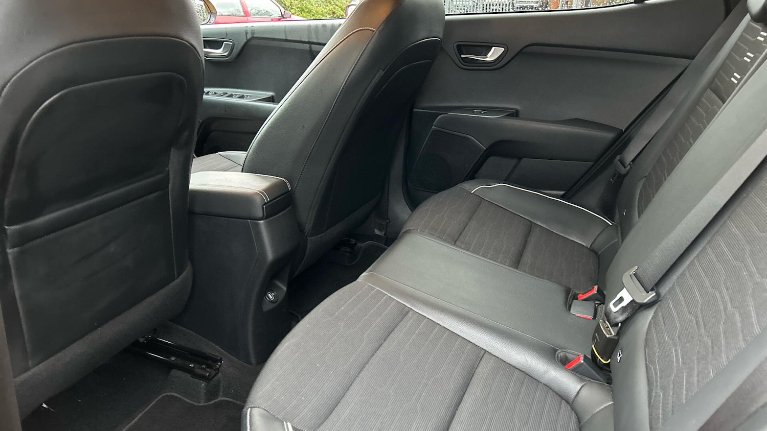 Used Kia Stonic 2024 for sale - 77671610: Photo 12